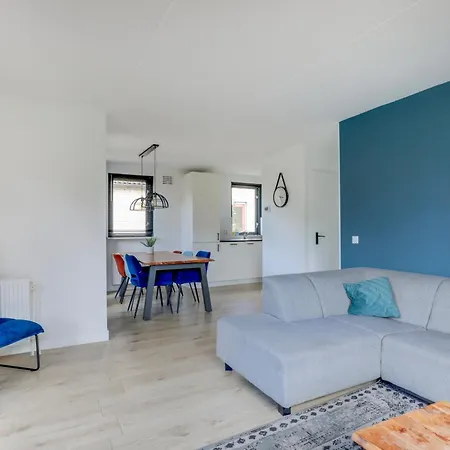 6 - Persoons Area 16 *