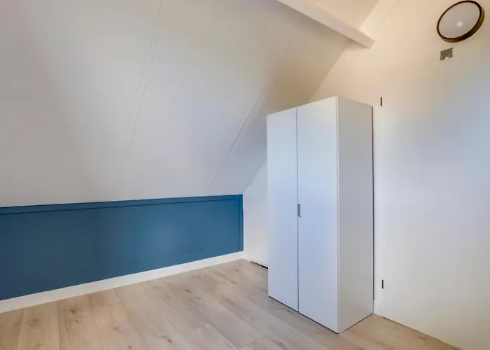 6 - Persoons Area 16